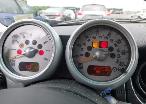 2005 Mini Cooper S z USA, uszkodzony, nr VIN WMWRE33505TL10590